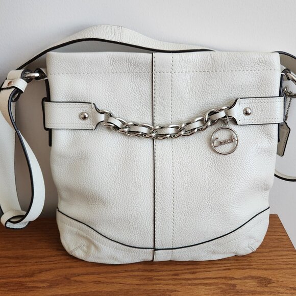 COACH WHITE PEBBLED LEATHER CHAIN DUFFLE SHOULDER BAG D1280-F19722 - Picture 2 of 12